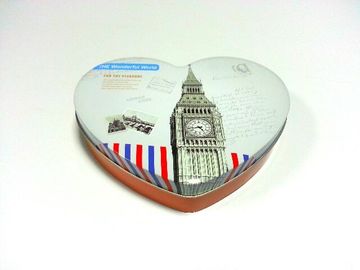 China Envases populares de la hojalata de la caja de la lata del chocolate, color plata dentro, forma del corazón proveedor